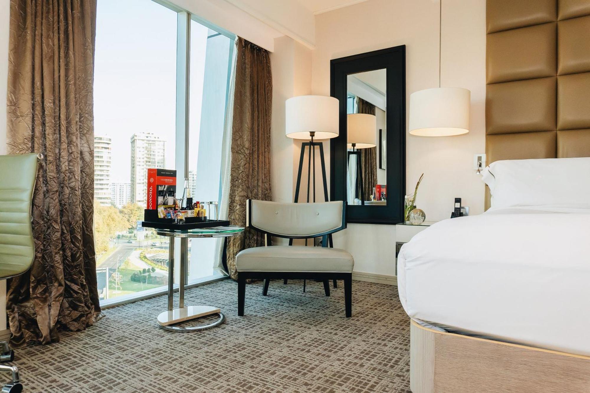 Renaissance Santiago By Marriott Hotel Ngoại thất bức ảnh