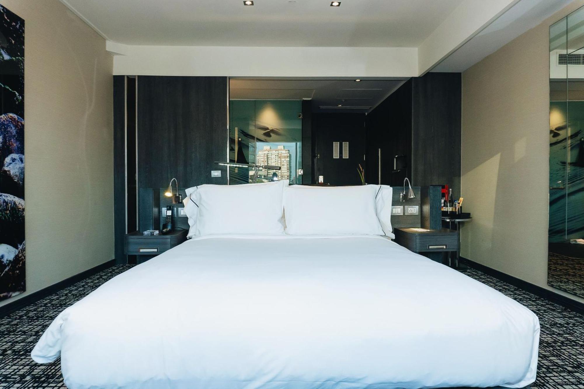 Renaissance Santiago By Marriott Hotel Ngoại thất bức ảnh